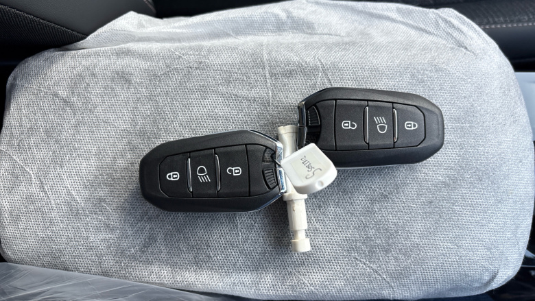 Peugeot 208 1.2 Hybrid 110 Allure 5dr e-DSC6 Petrol Hatchback